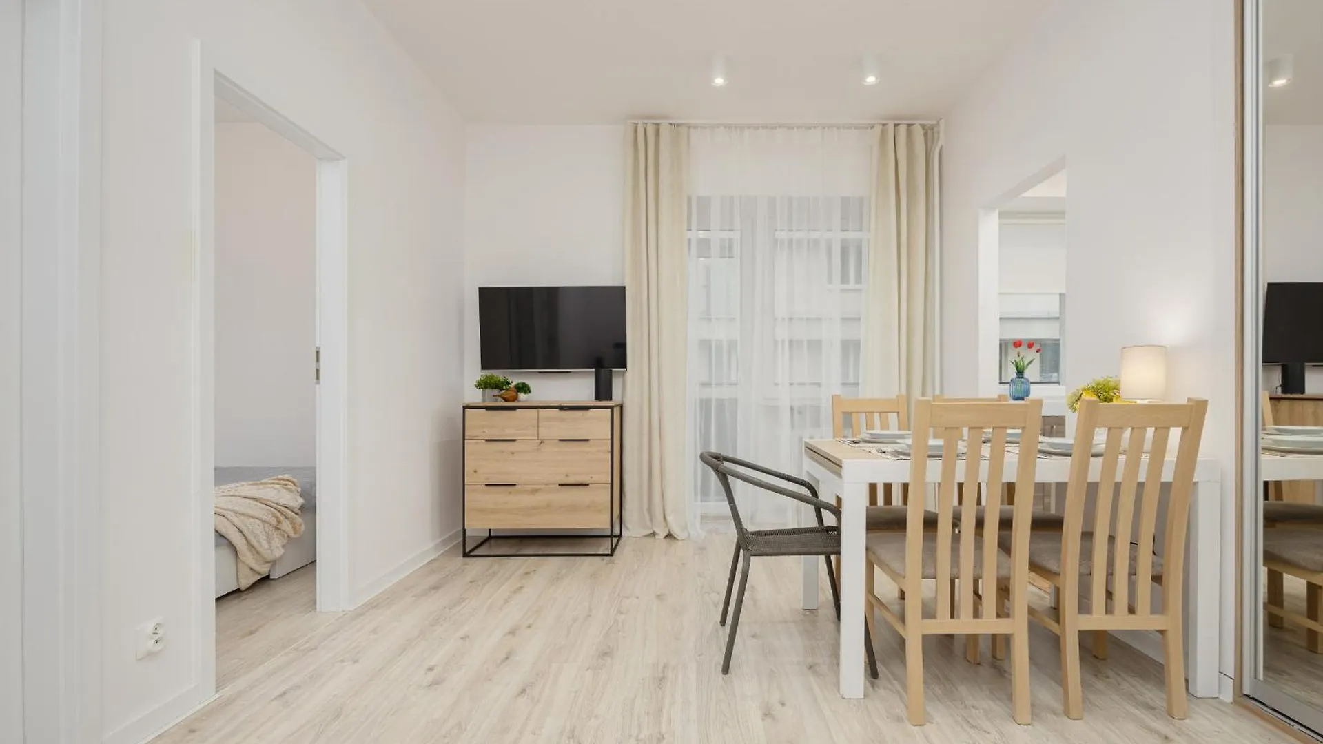 Bright Apartment In Warsaw Center With Two Bedrooms And Balcony By Noclegi Renters 0*,  Poland